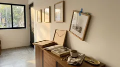 Cómo colocar tus fotos en casa según el Feng Shui para que el espacio se sienta más ligero